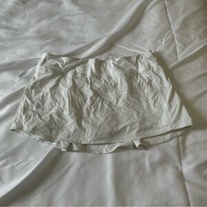 Lululemon white pace rival skirt